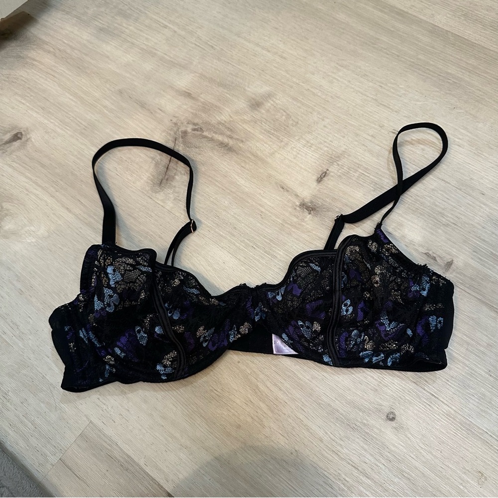 Savage X Fenty Black and Purple/Blue Lace Bra Size 36C